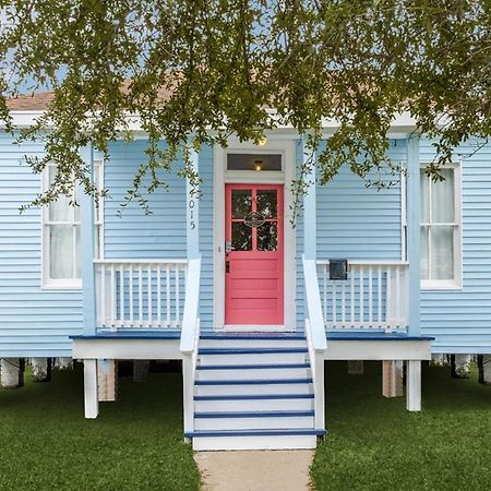 Cozy Sea Breeze Bungalow - 2 Mins To The Beach Galveston Extérieur photo